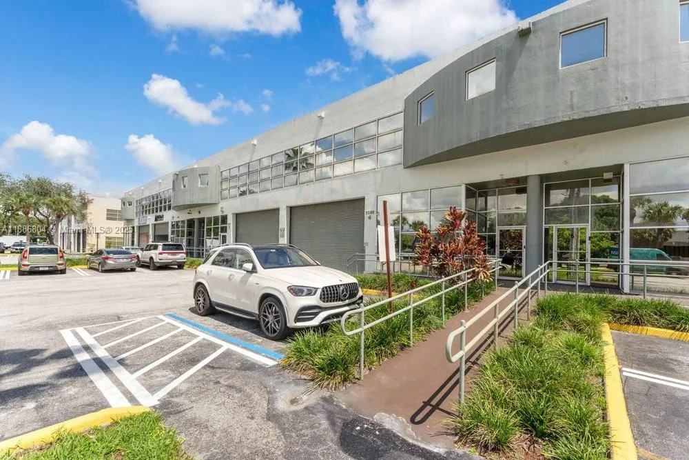 2201 NW 102nd Pl # 4A, Doral FL 33172