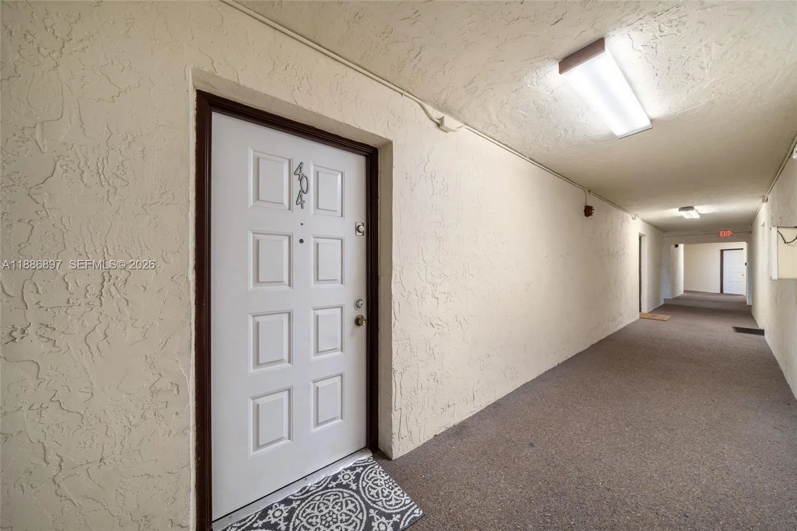 8005 Lake Dr # 404, Doral FL 33166