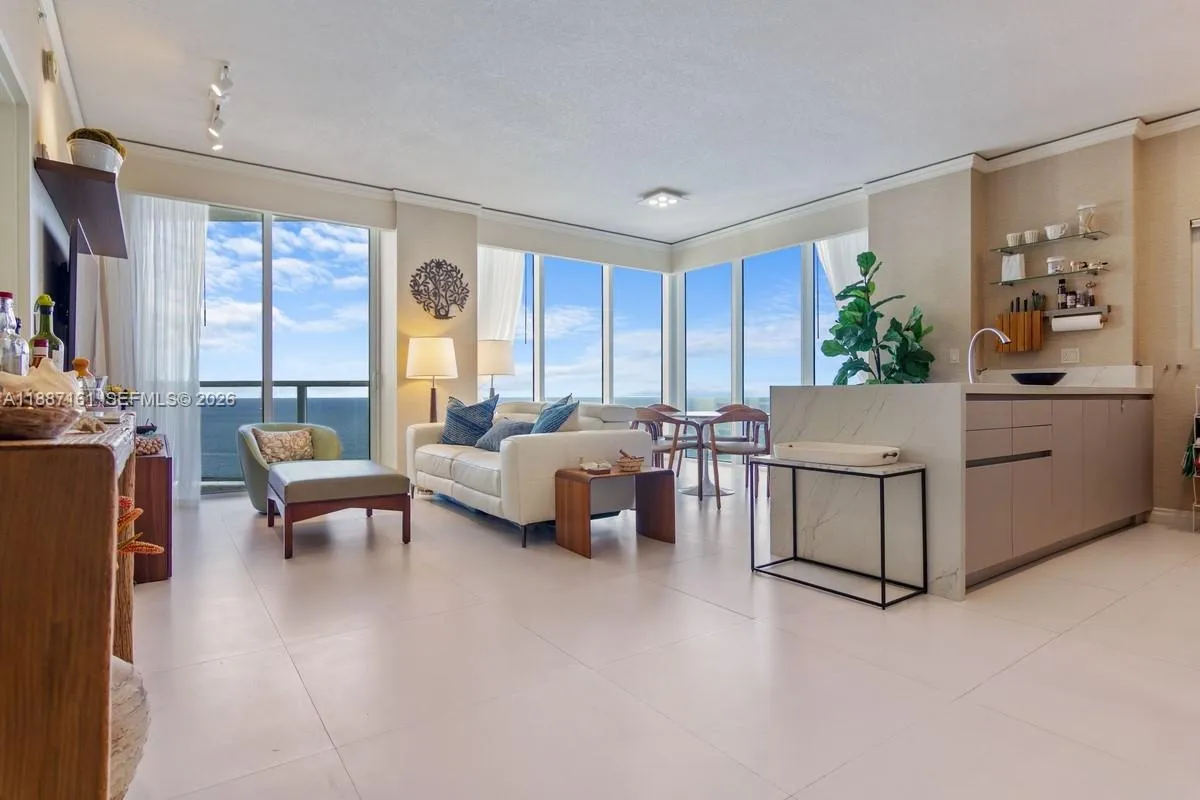 18001 E Collins Ave # 2209, Sunny Isles Beach FL 33160