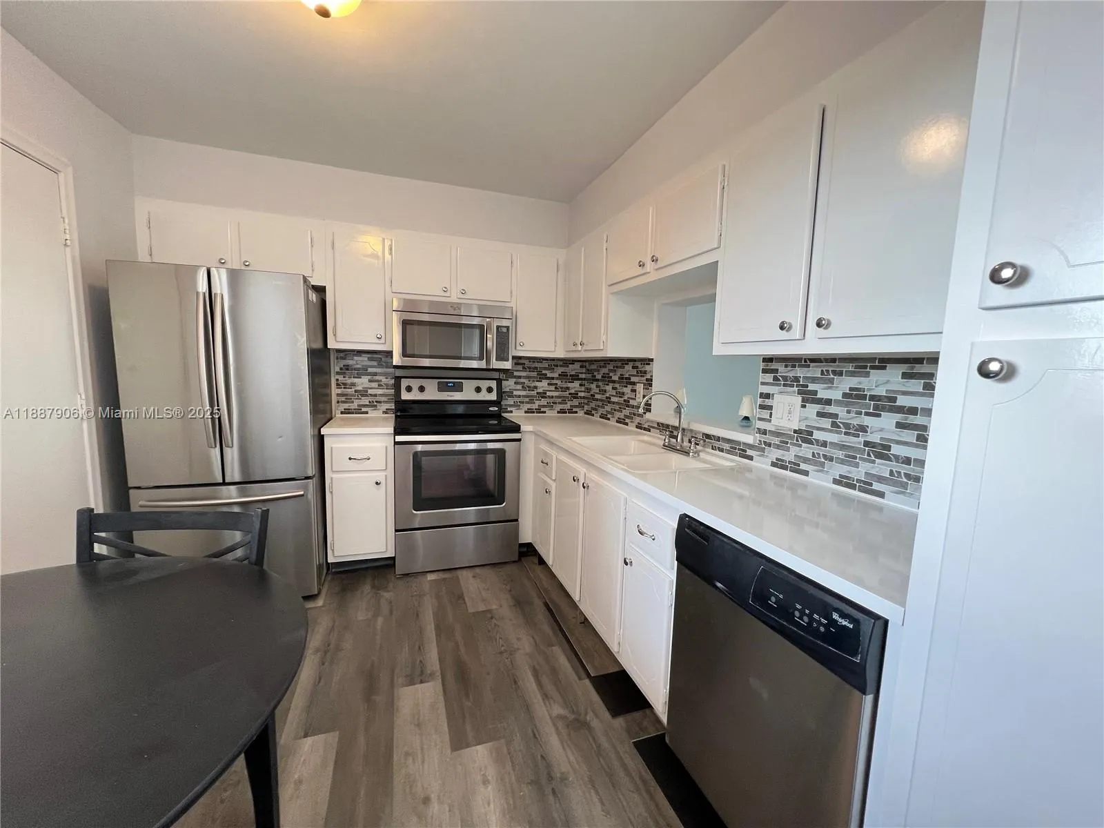 2 bedroom 2 bath for sale at 301 NE 14th Ave # 608, Hallandale Beach FL 33009