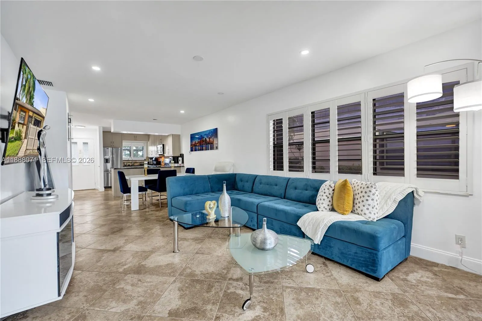 707 Banks Rd, Margate FL 33063