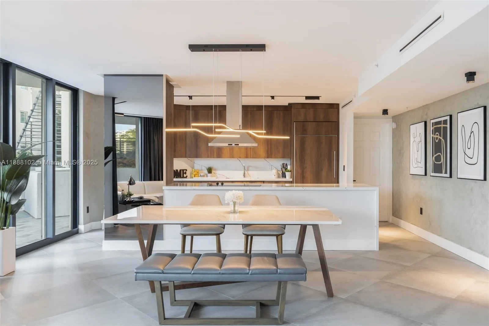 2 bedroom 2 bath for sale at 3370 Hidden Bay Dr # 409, Aventura FL 33180