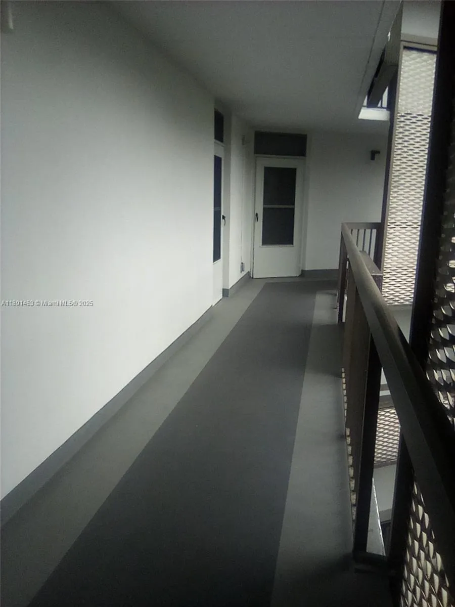 20400 W Country Club Dr # 209, Aventura FL 33180