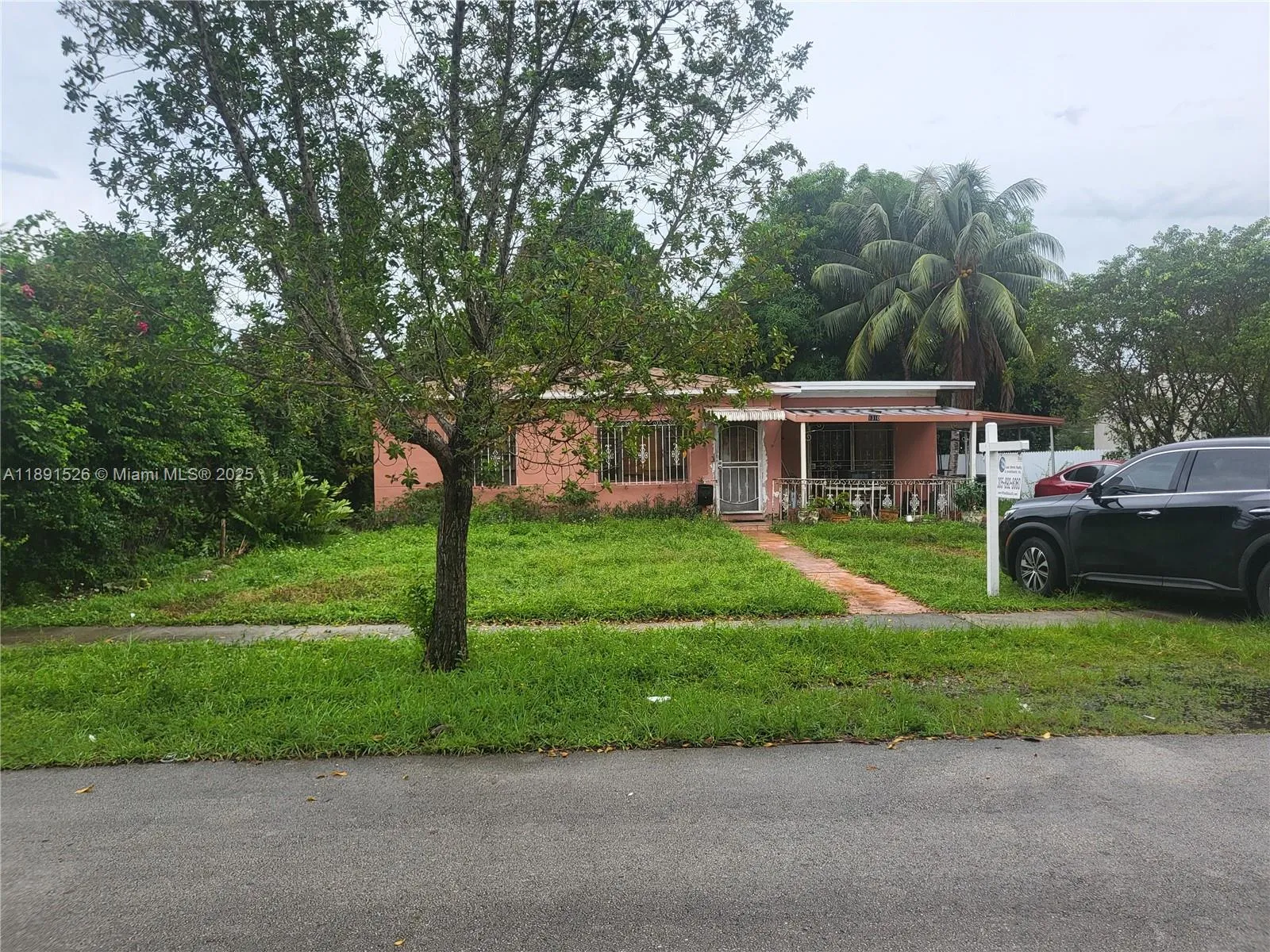 2 bedroom 2 bath for sale at 1310 NE 130th St, North Miami FL 33161