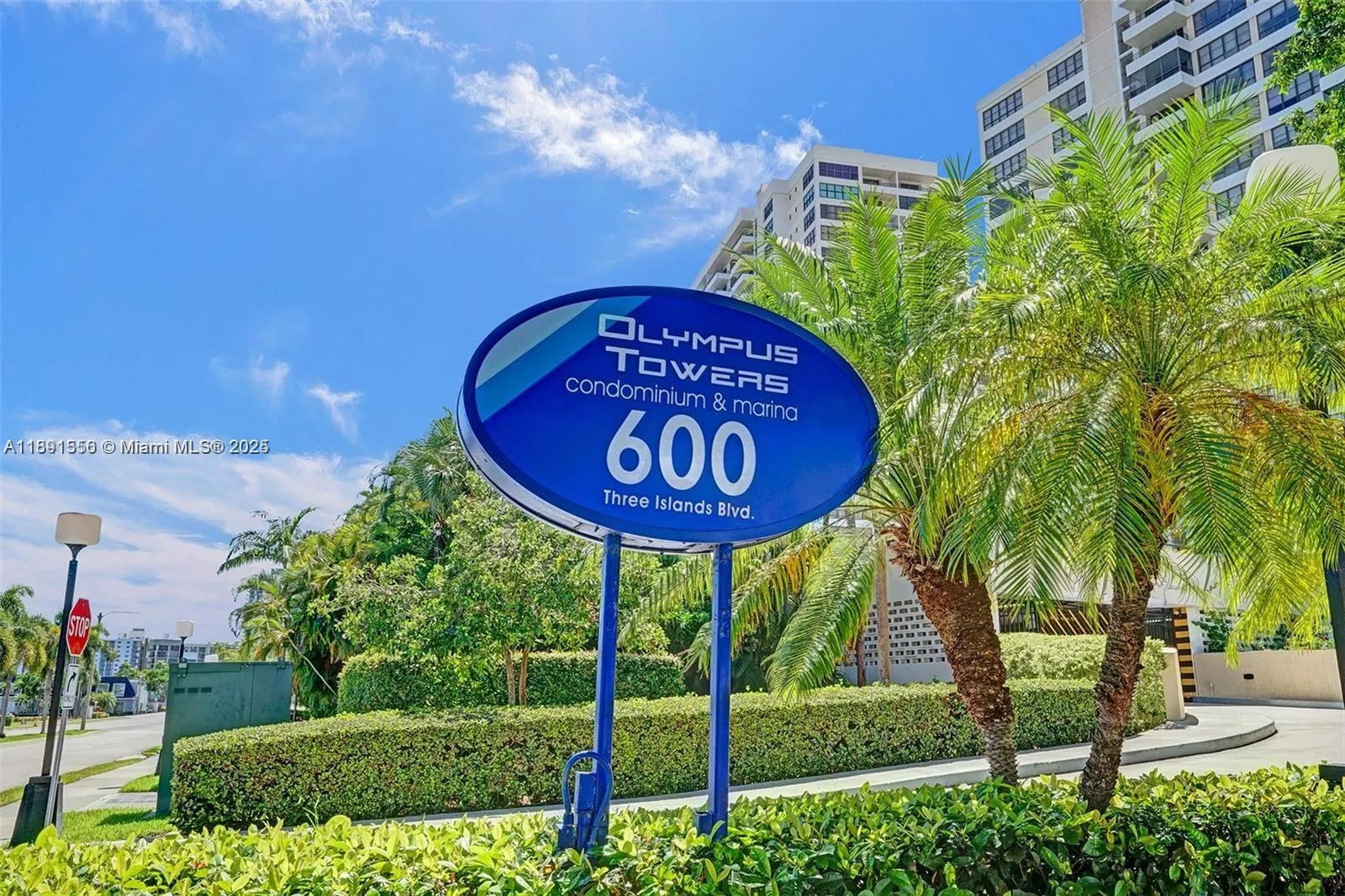 600 Three Islands Blvd # 1021, Hallandale Beach FL 33009