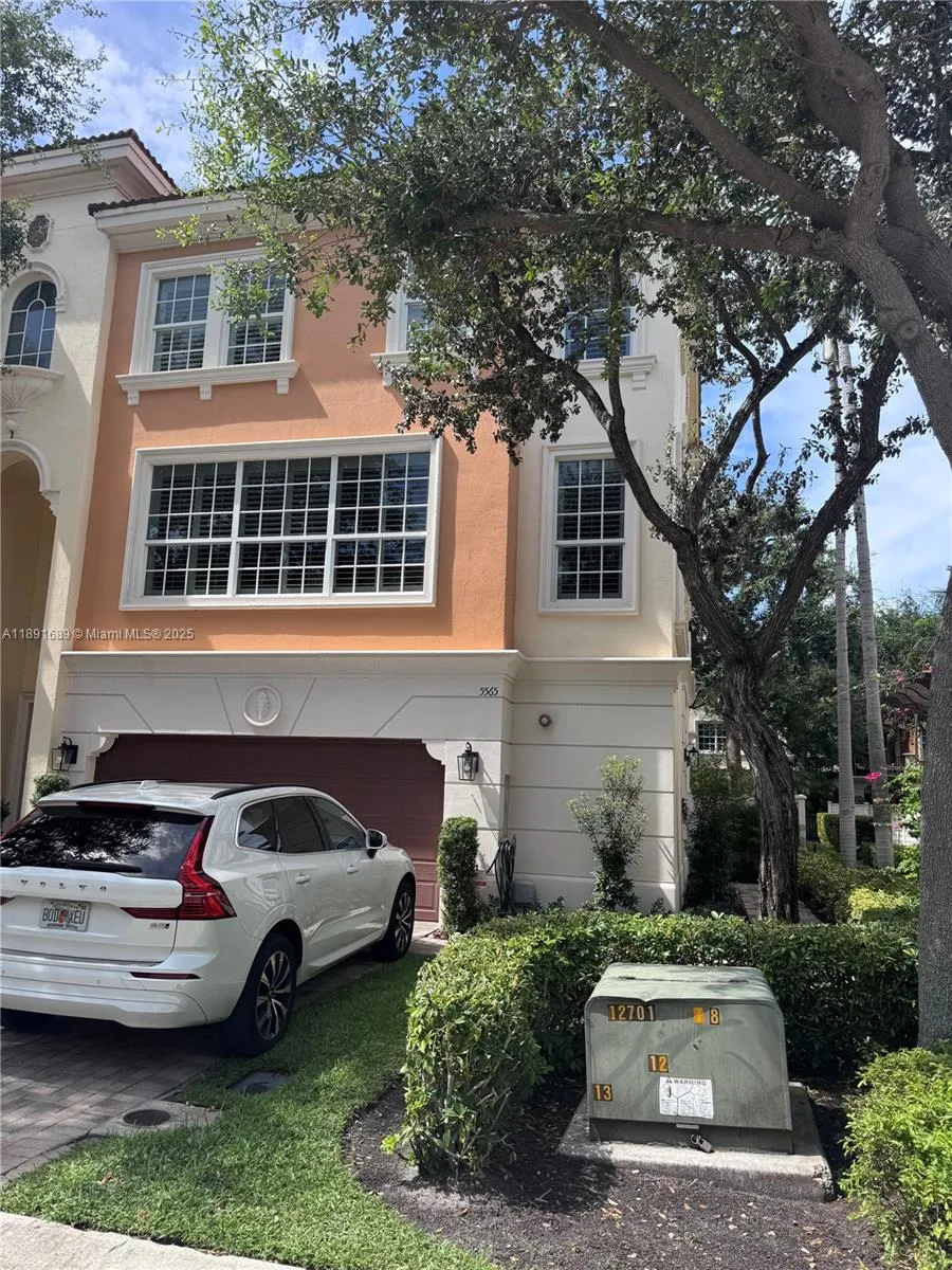 5565 NE Trieste Way, Boca Raton FL 33487