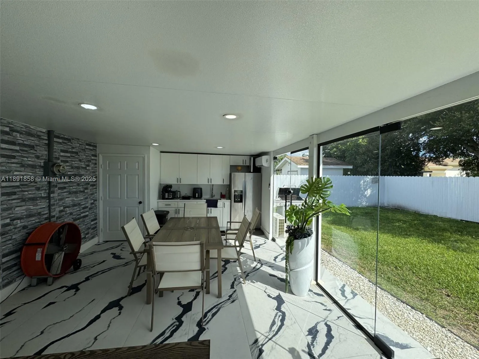 15021 Pierce St, Miami FL 33176