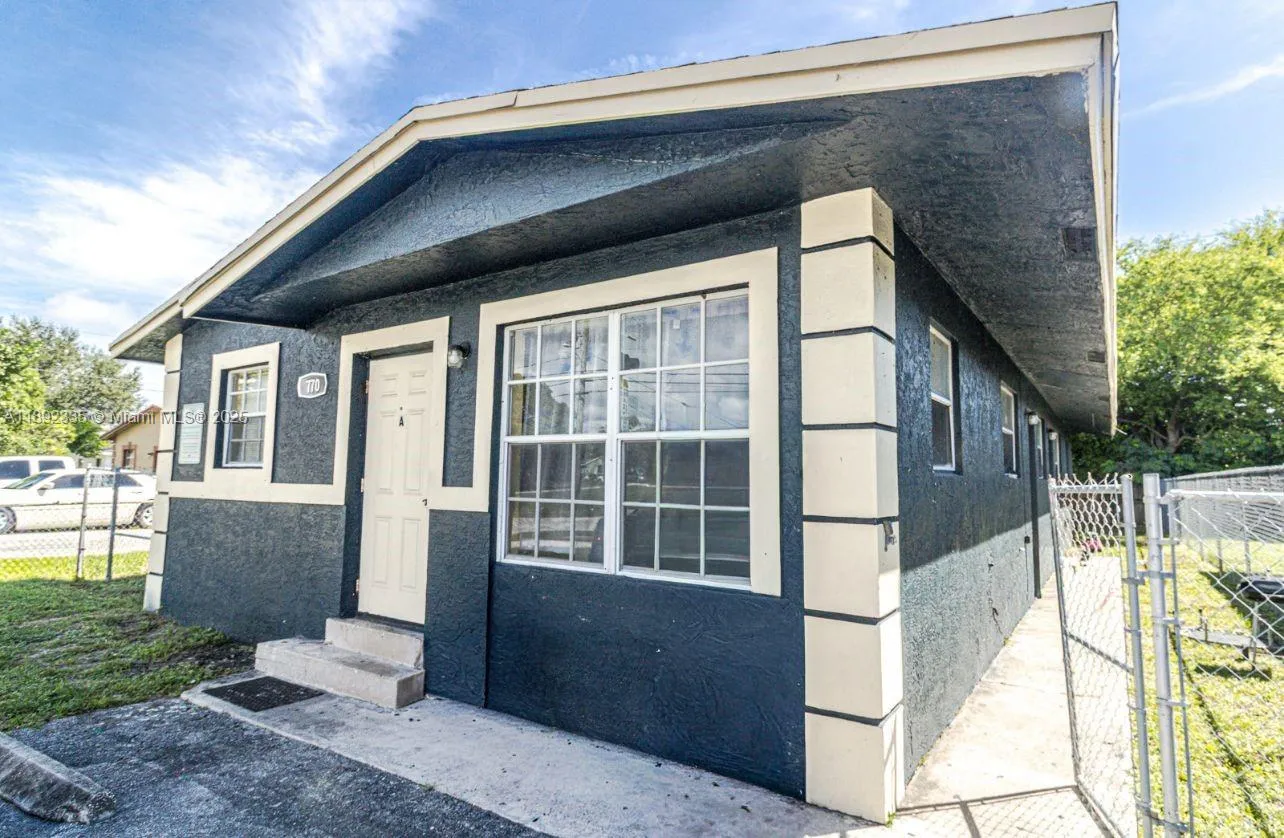 for sale at 770 SW Second ave, Deerfield Beach FL 33441