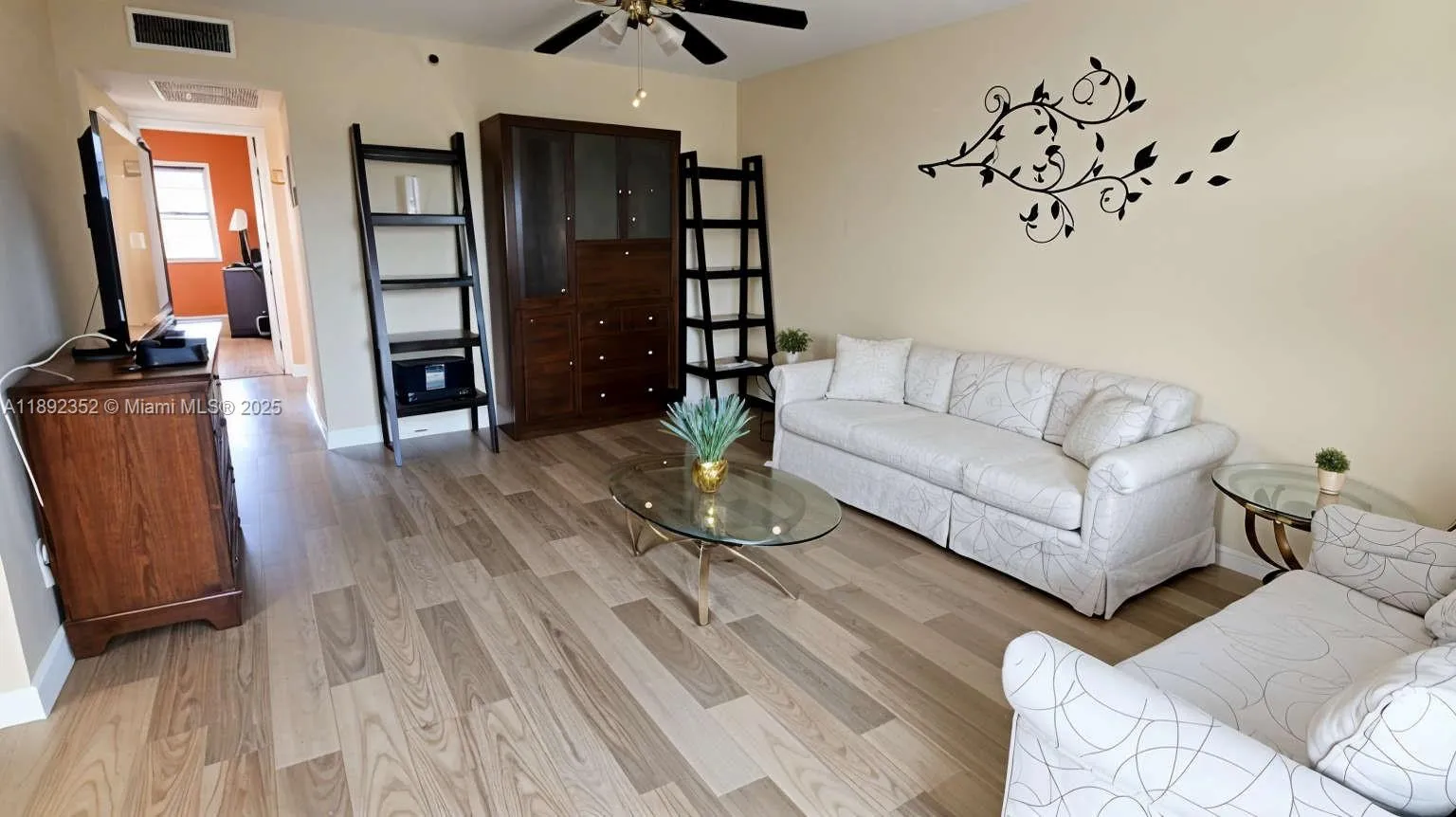 2 bedroom 1 bath for sale at 1044 Harwood D # D, Deerfield Beach FL 33442