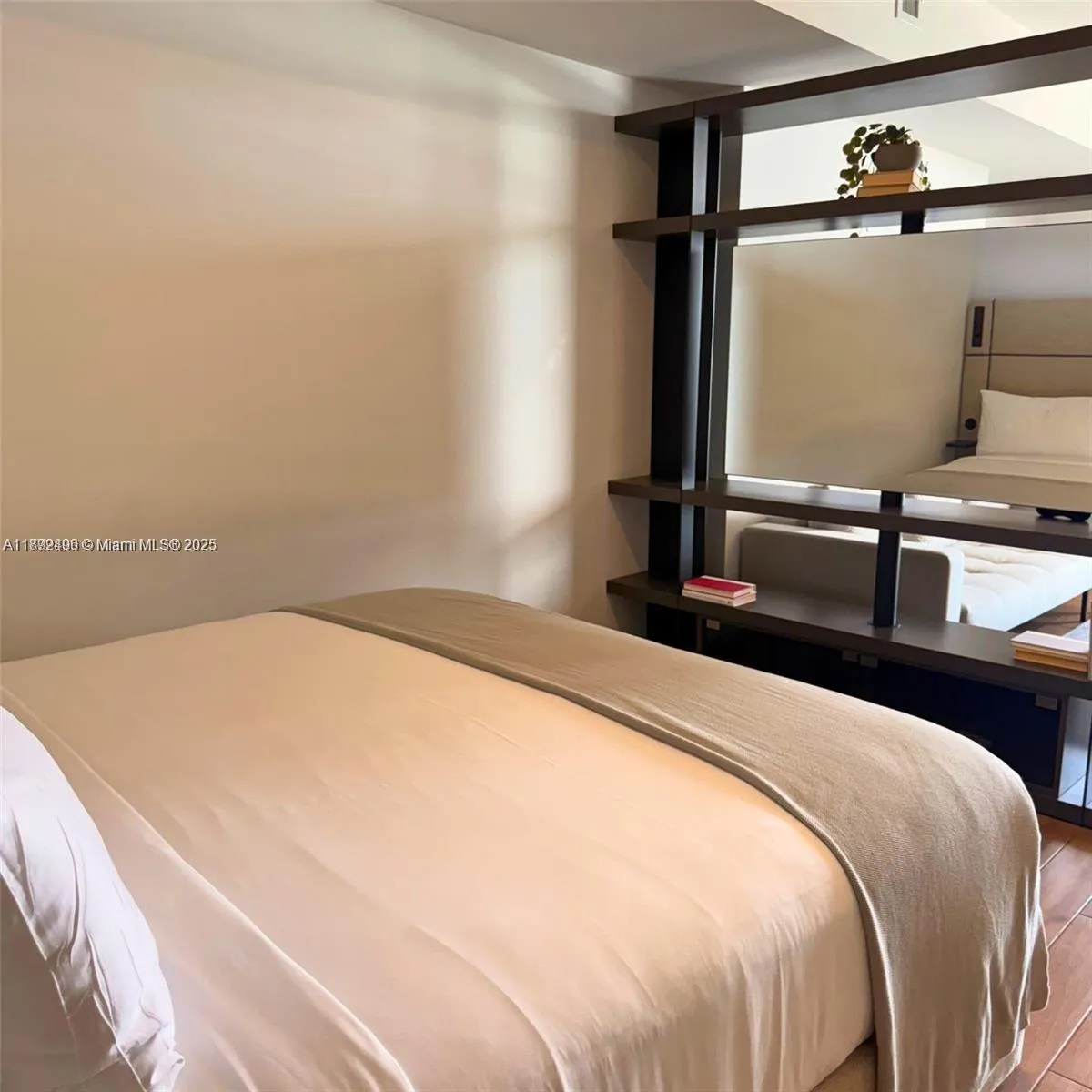 398 NE 5th St, Miami FL 33132