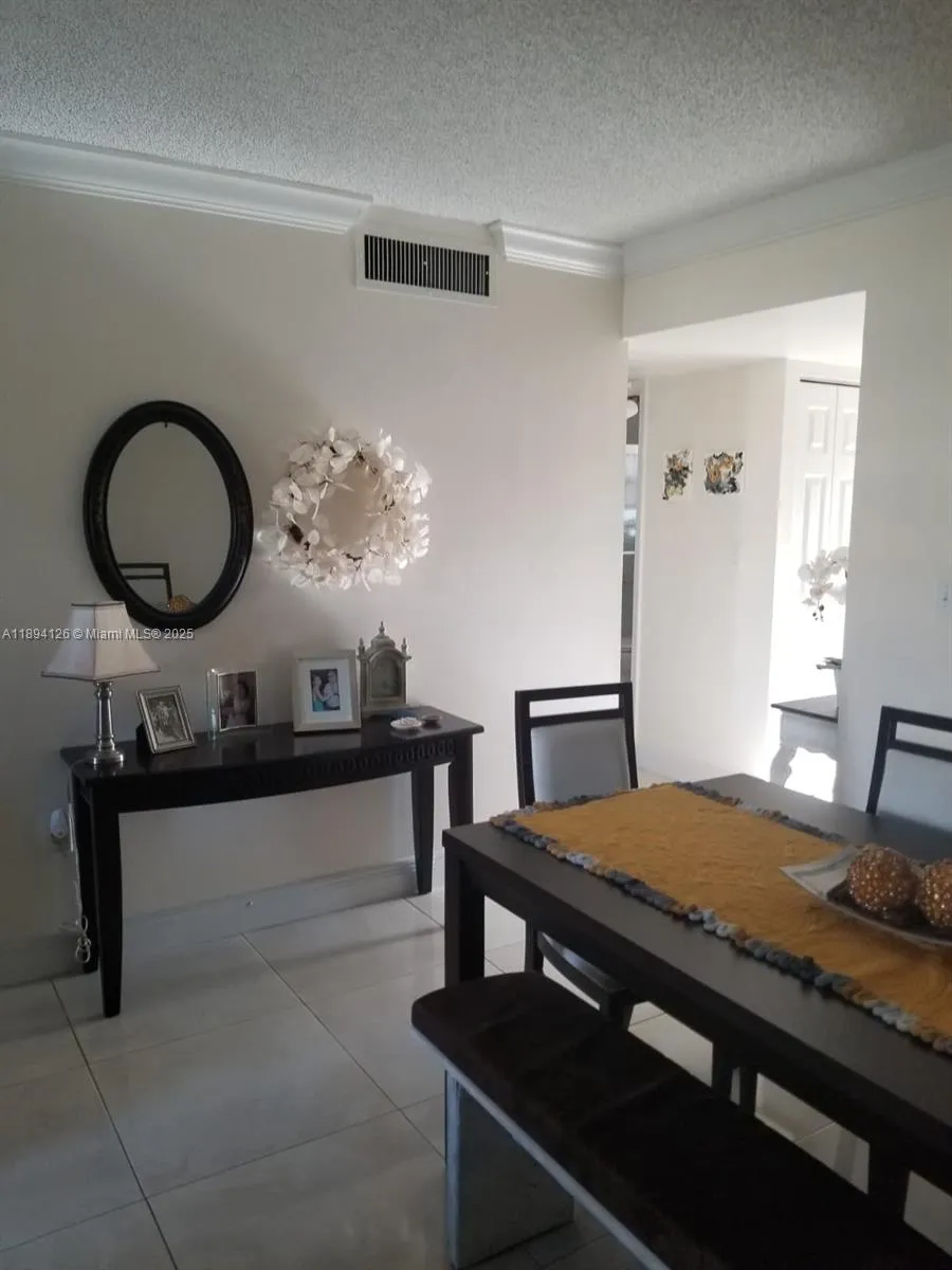 8465 Sunrise Lakes Blvd # 106, Sunrise FL 33322