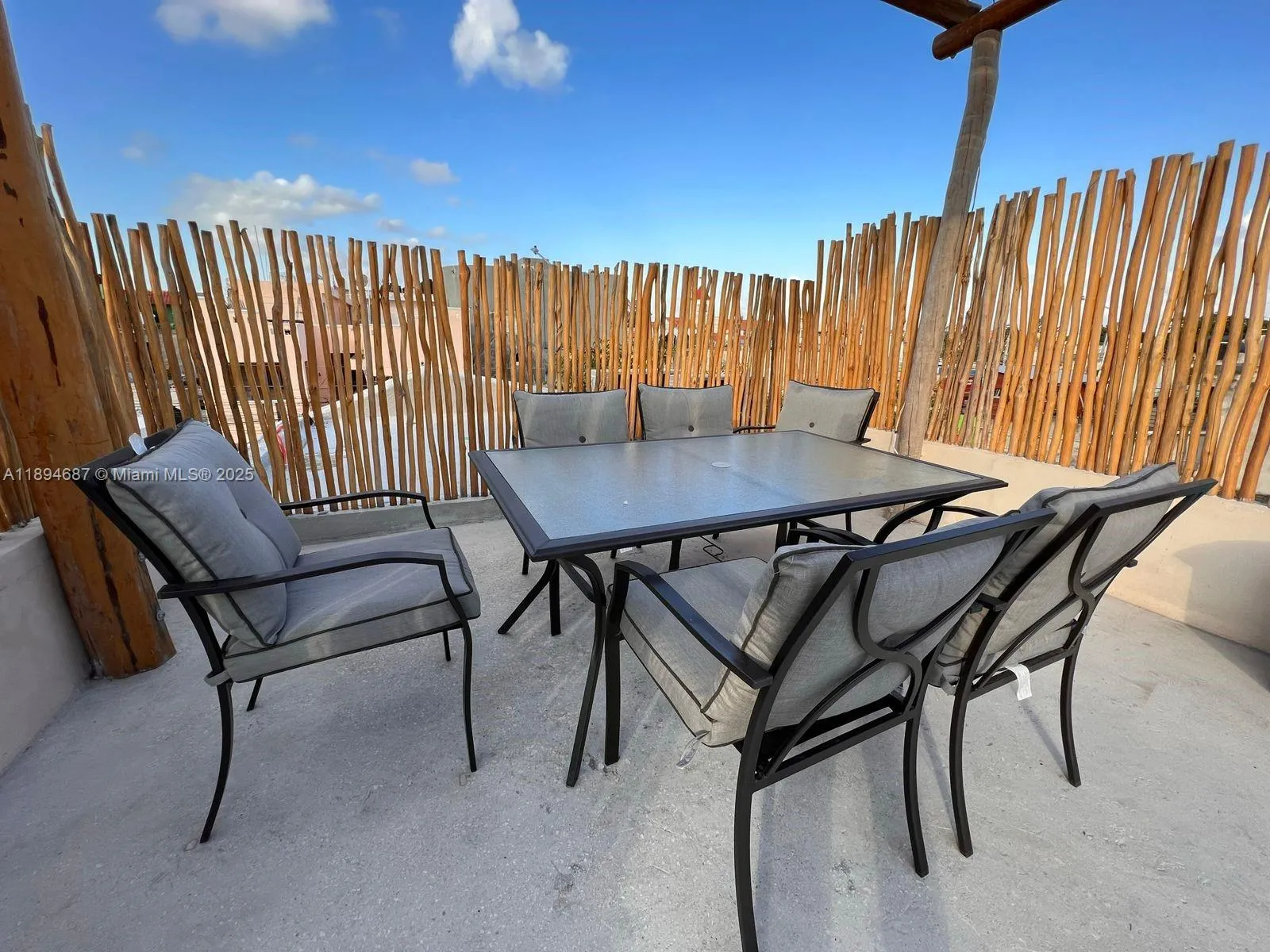 The Wave Lote 018 Calle 70, FL