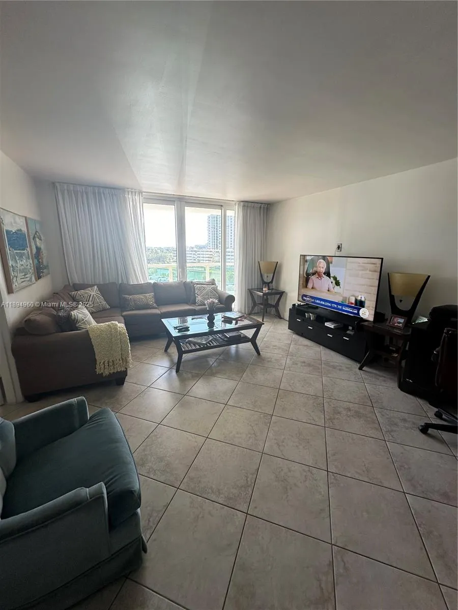 100 Bayview Dr # 601, Sunny Isles Beach FL 33160