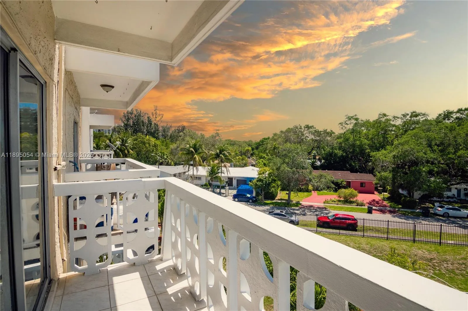 1801 NE 140th St # 306, North Miami FL 33181