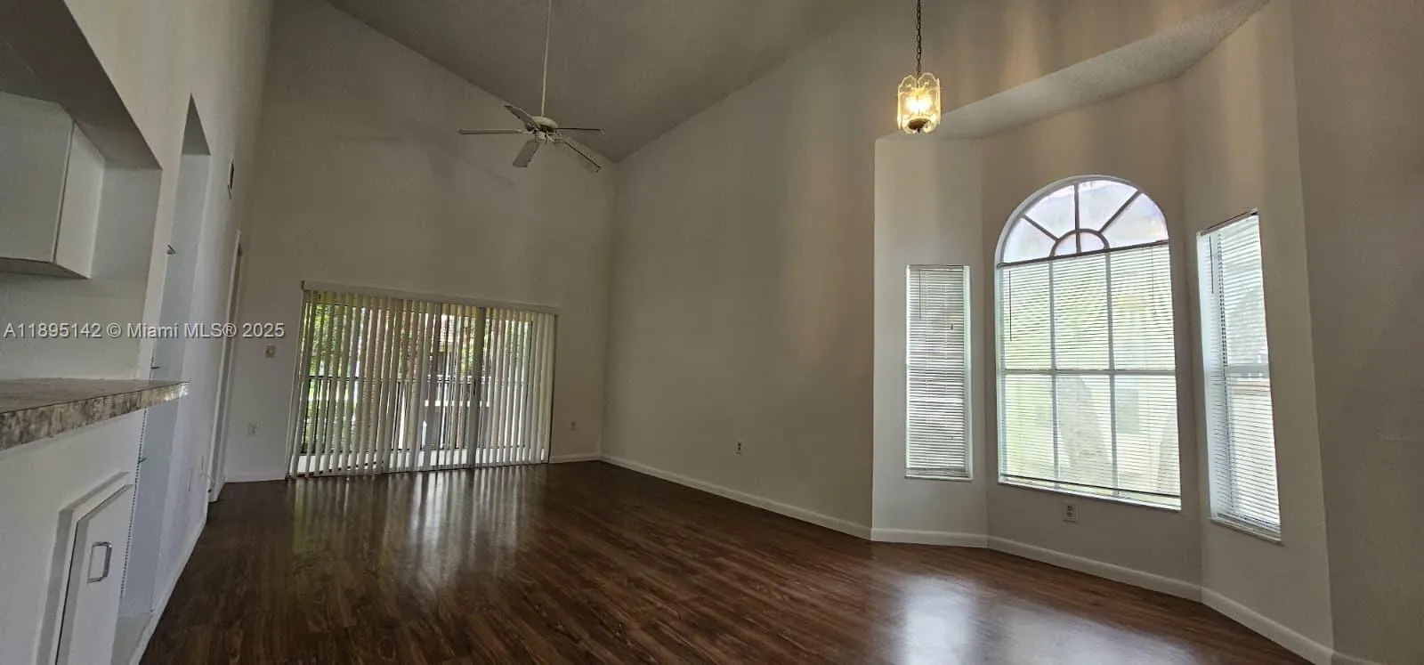 3 bedroom 2 bath for sale at 3204 Glenmoor Dr # 3204, West Palm Beach FL 33409