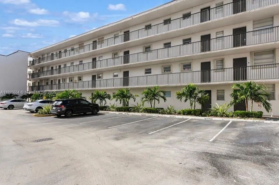 1 bedroom 1 bath for sale at 14140 SW 84th St # H, Miami FL 33183