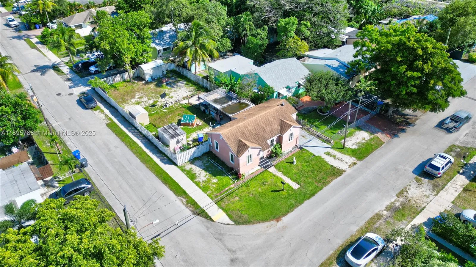 3 bedroom 2 bath for sale at 1023 N 25th Ave, Hollywood FL 33020