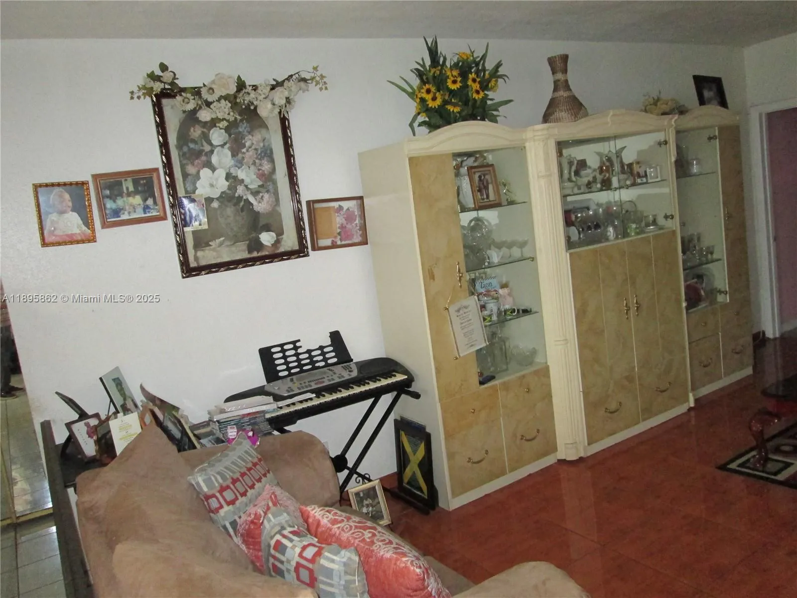 3346 NW 23rd Ct, Lauderdale Lakes FL 33311