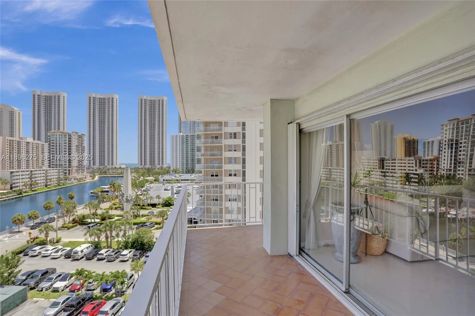 500 Bayview Dr # 731, Sunny Isles Beach FL 33160
