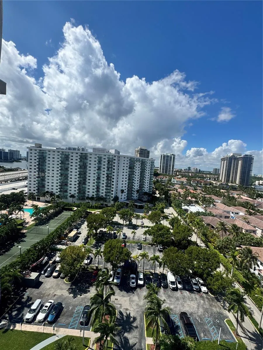 19370 Collins Ave # 1520, Sunny Isles Beach FL 33160