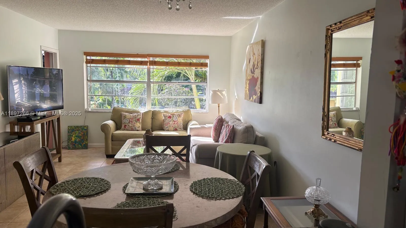 5141 W Oakland Park Blvd # 208, Lauderdale Lakes FL 33313