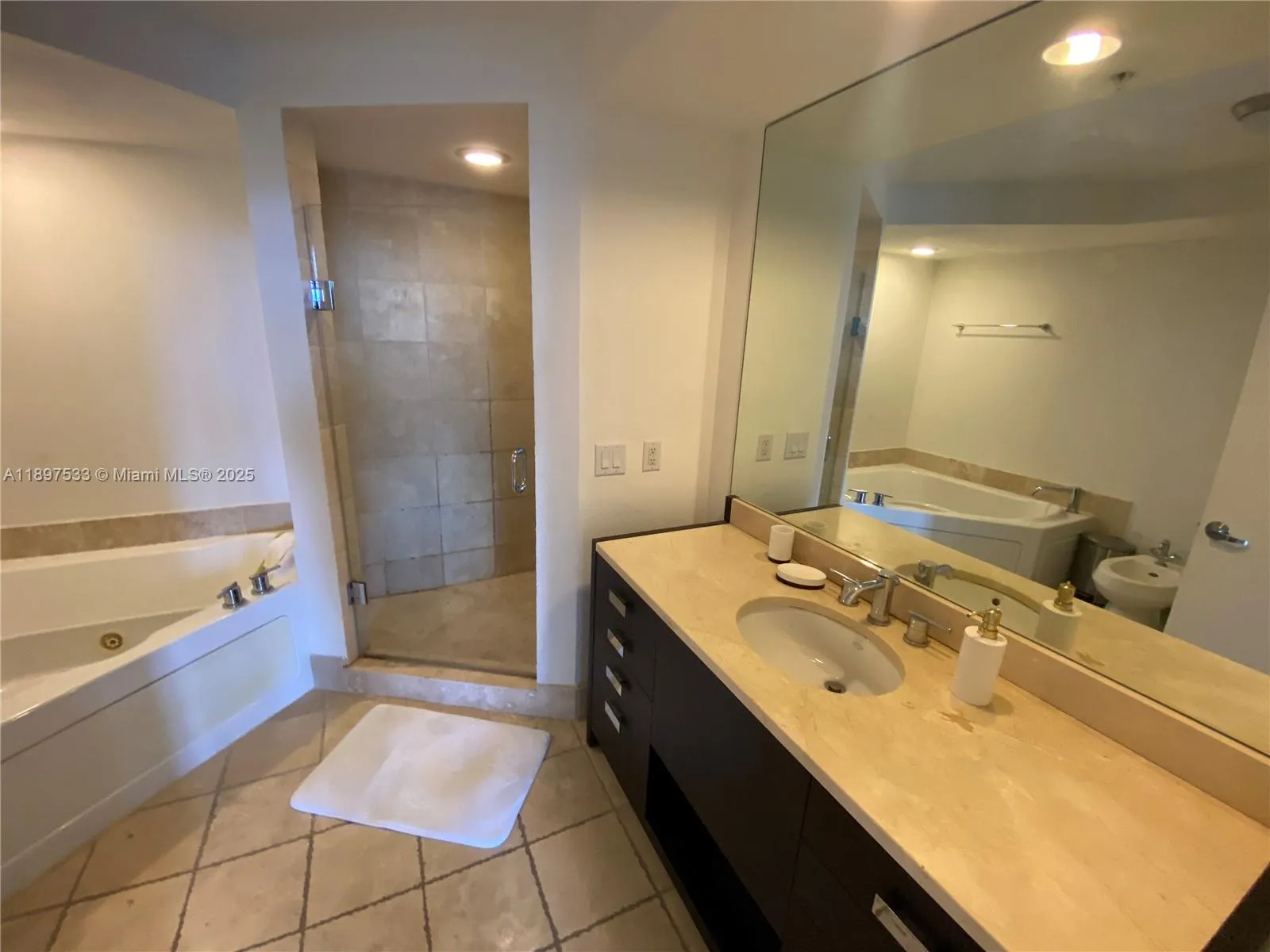 18201 Collins Ave # 708, Sunny Isles Beach FL 33160