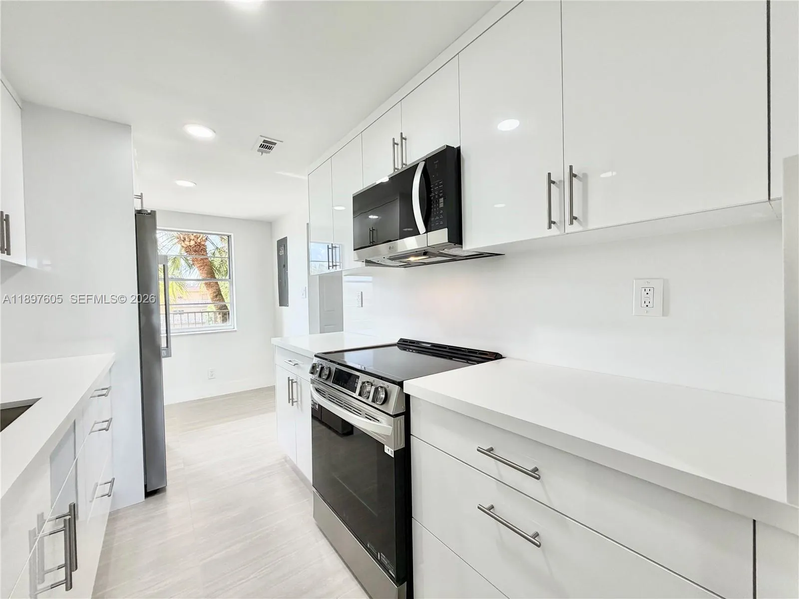 3361 NW 47th Ter # 329, Lauderdale Lakes FL 33319