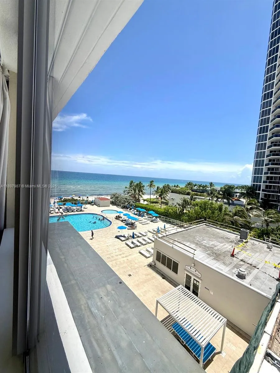 19201 Collins Ave # 308, Sunny Isles Beach FL 33160