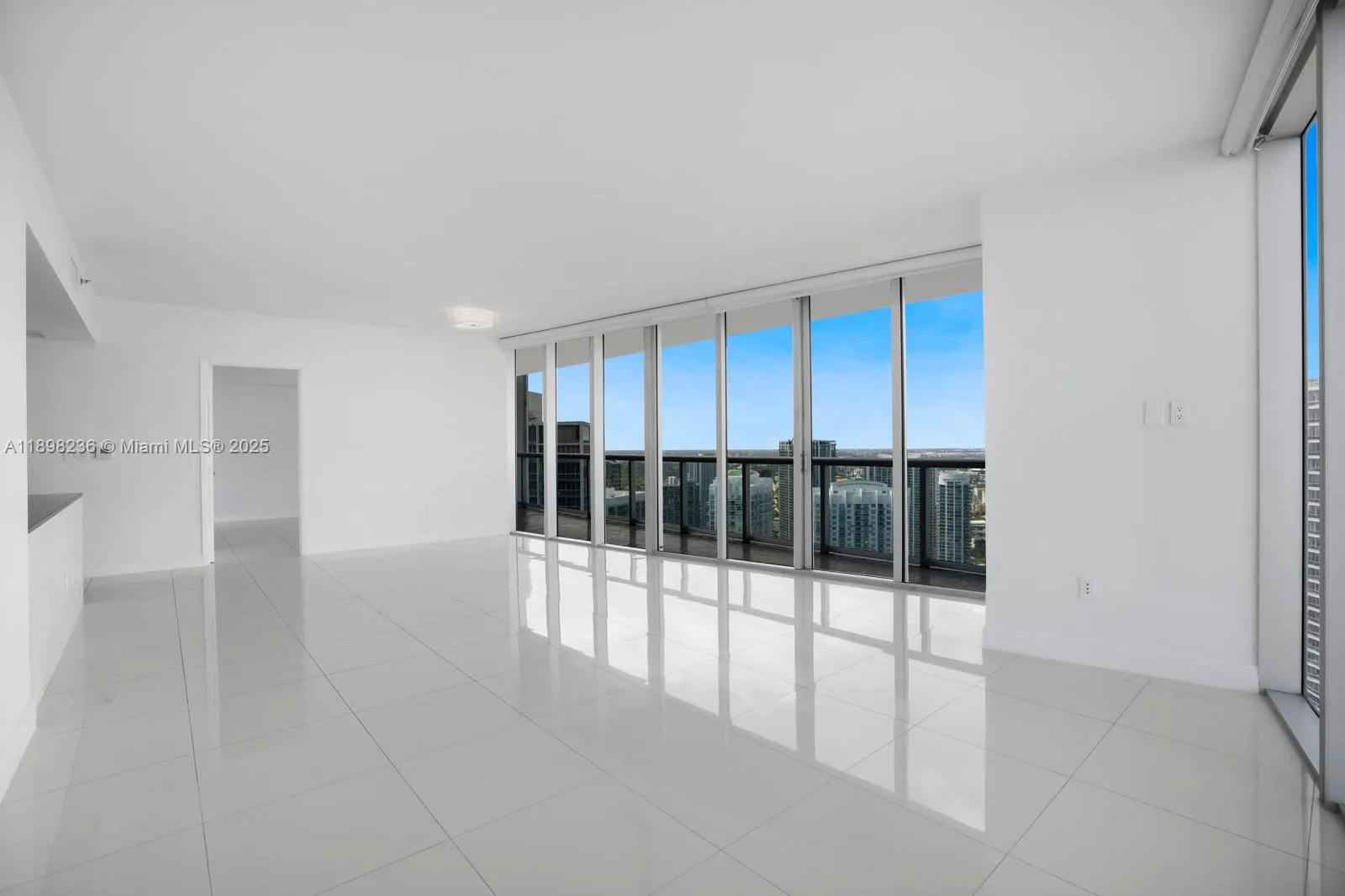 465 Brickell Ave # 5002, Miami FL 33131