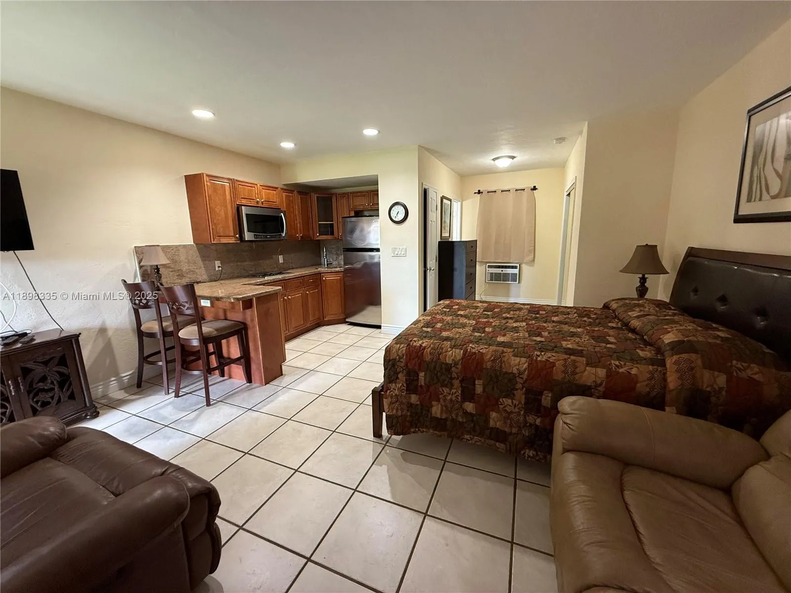 811 NE 10th St # 5, Hallandale Beach FL 33009