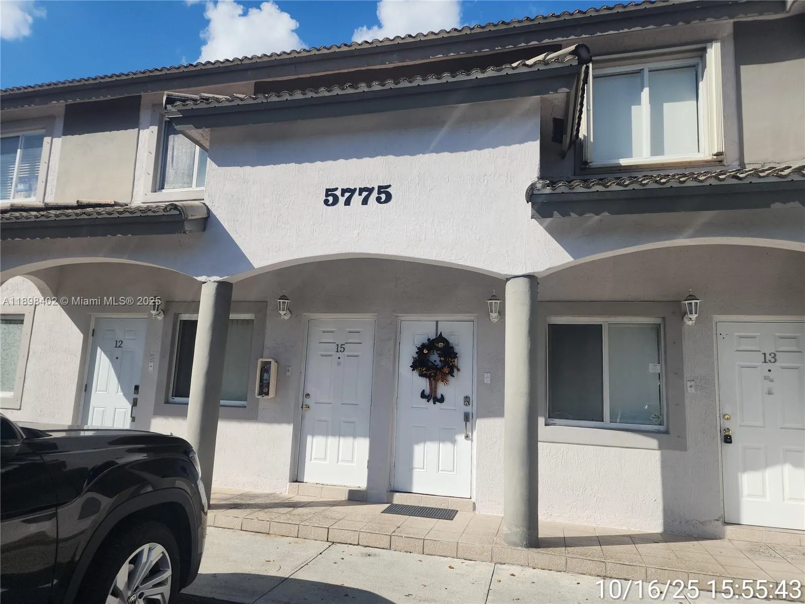 3 bedroom 2 bath for sale at 5775 NW 109th Ave # 13, Doral FL 33178