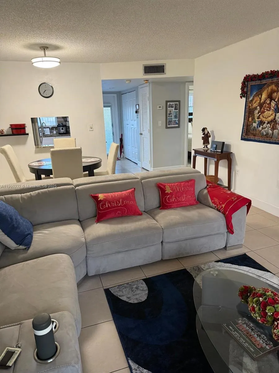 2900 N Pine Island Rd # 209, Sunrise FL 33322