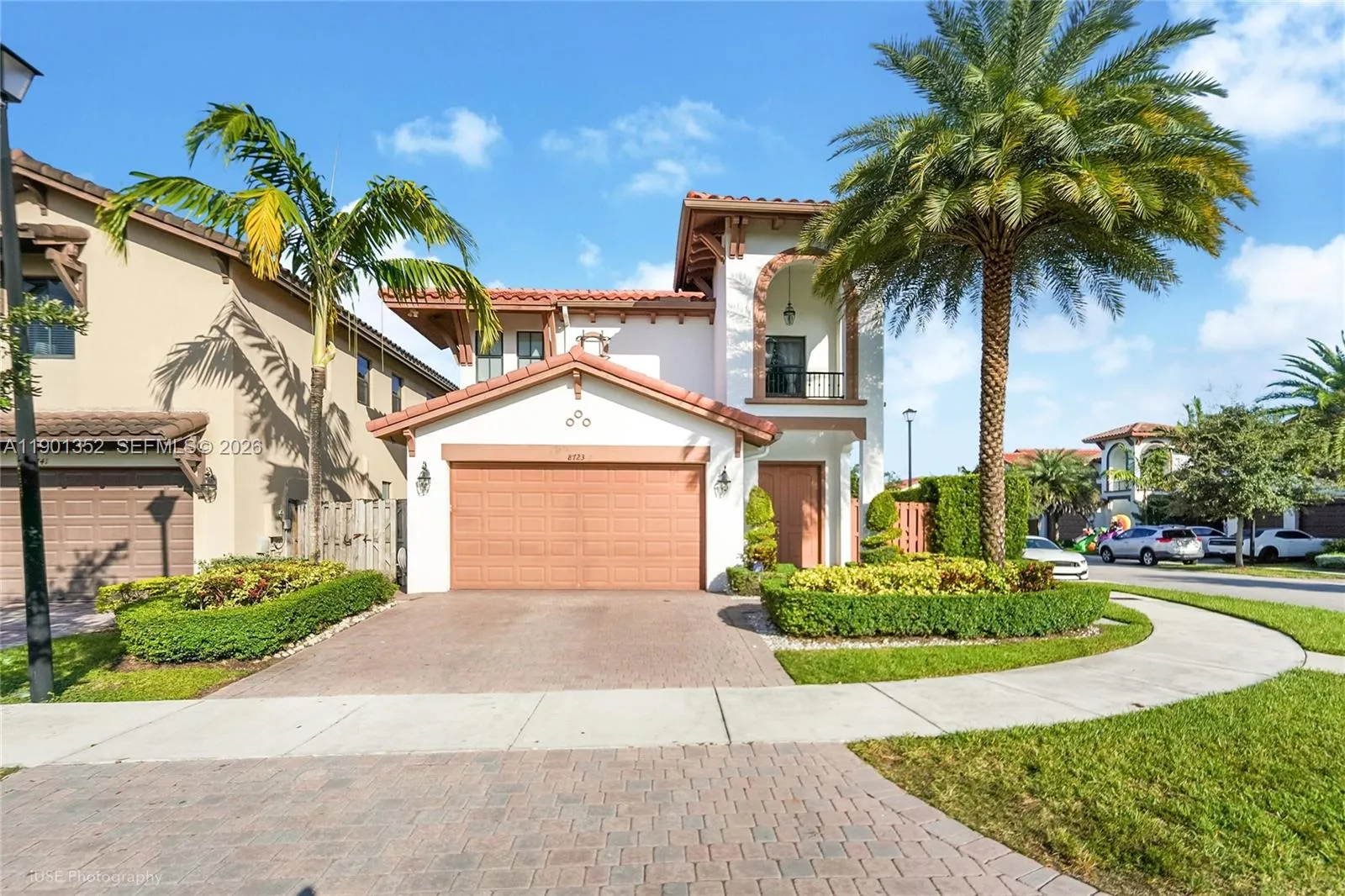 4 bedroom 3 bath for sale at 8723 NW 102nd Pl, Doral FL 33178