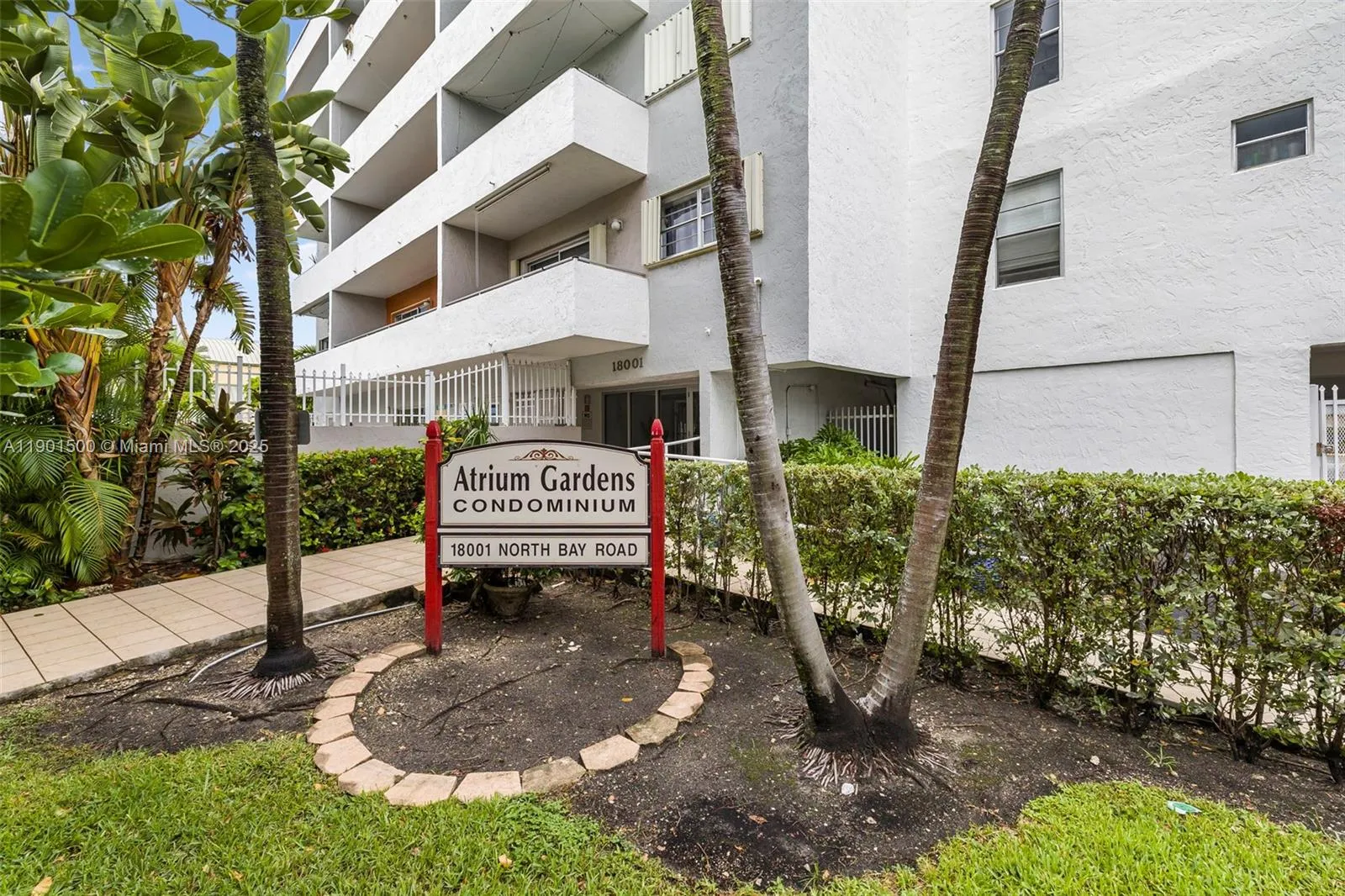 18001 N Bay Rd # 505, Sunny Isles Beach FL 33160