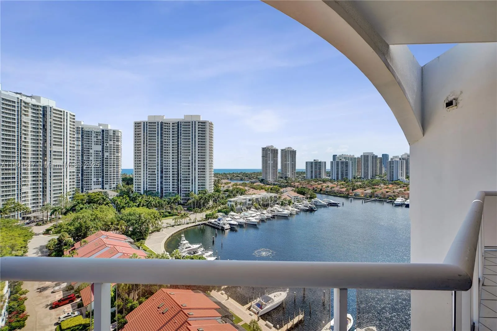 2 bedroom 2 bath for sale at 3610 Yacht Club Dr, Aventura FL 33180