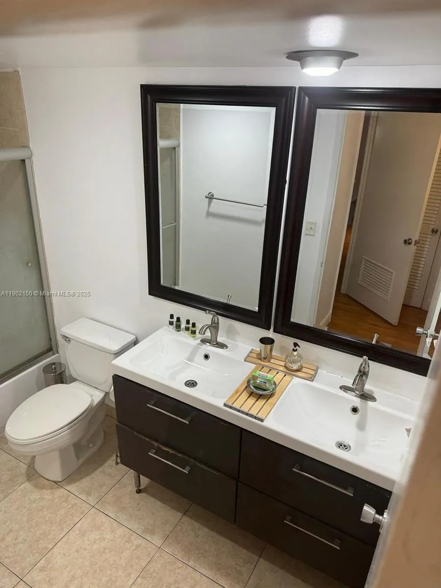 19370 Collins Ave # 206, Sunny Isles Beach FL 33160