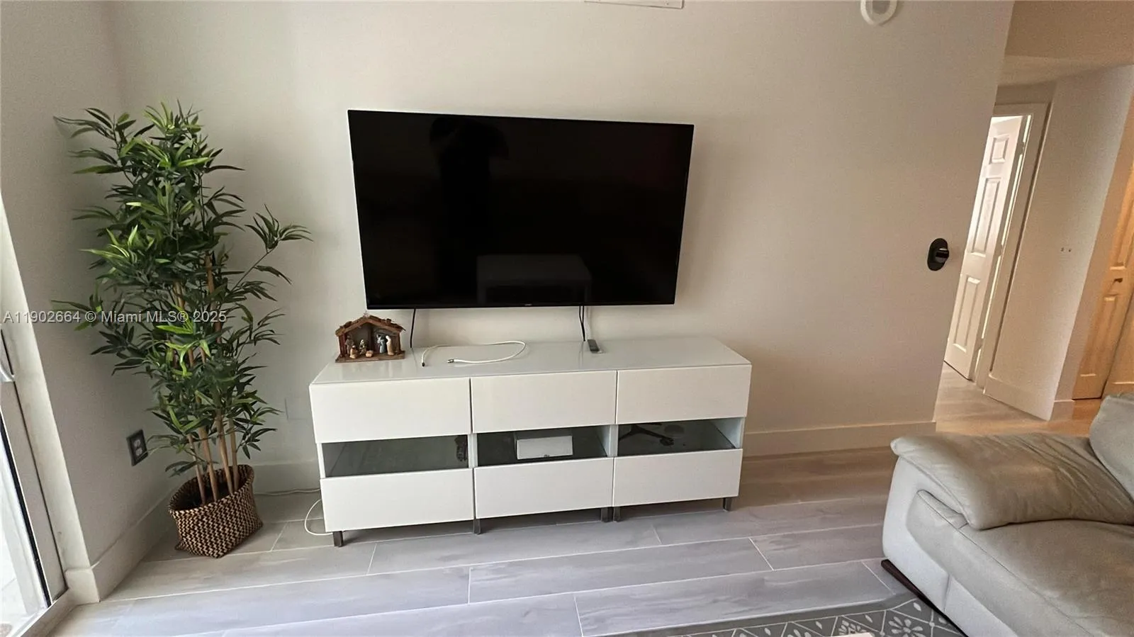 17100 N Bay Rd # 1415, Sunny Isles Beach FL 33160