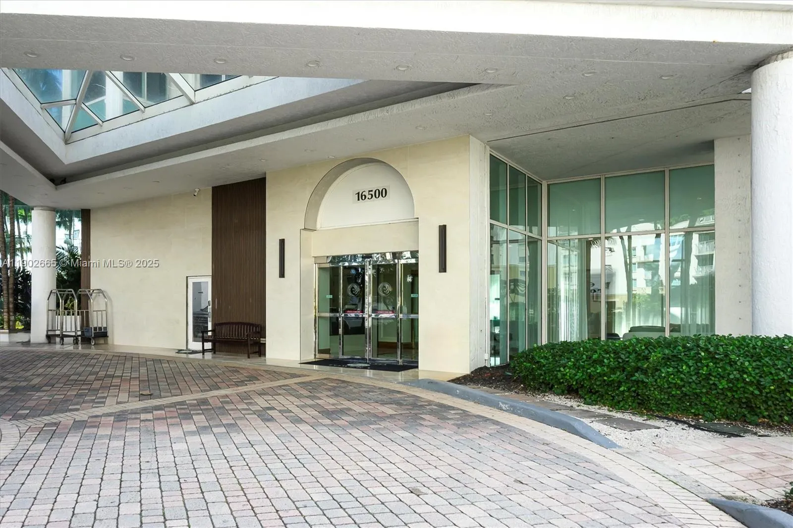 16500 COLLINS AV # 2055, Sunny Isles Beach FL 33160