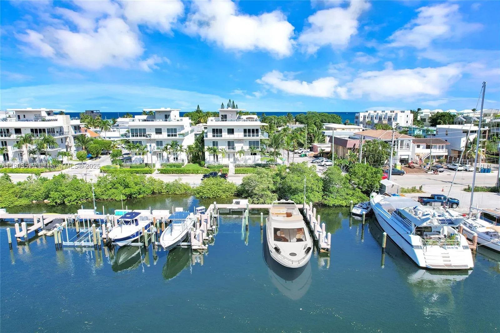 348 Desoto St, Hollywood FL 33019