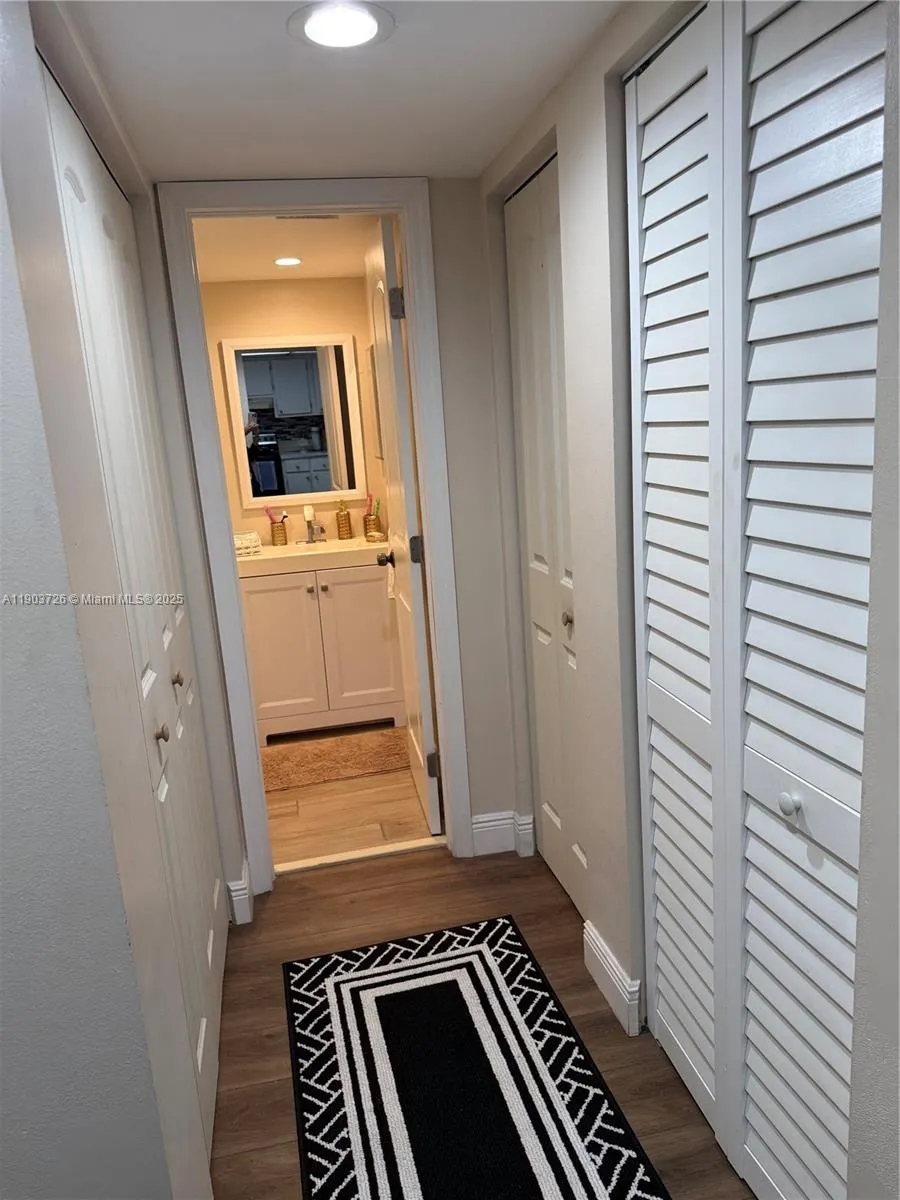 3121 NW 47th Ter # 412, Lauderdale Lakes FL 33319