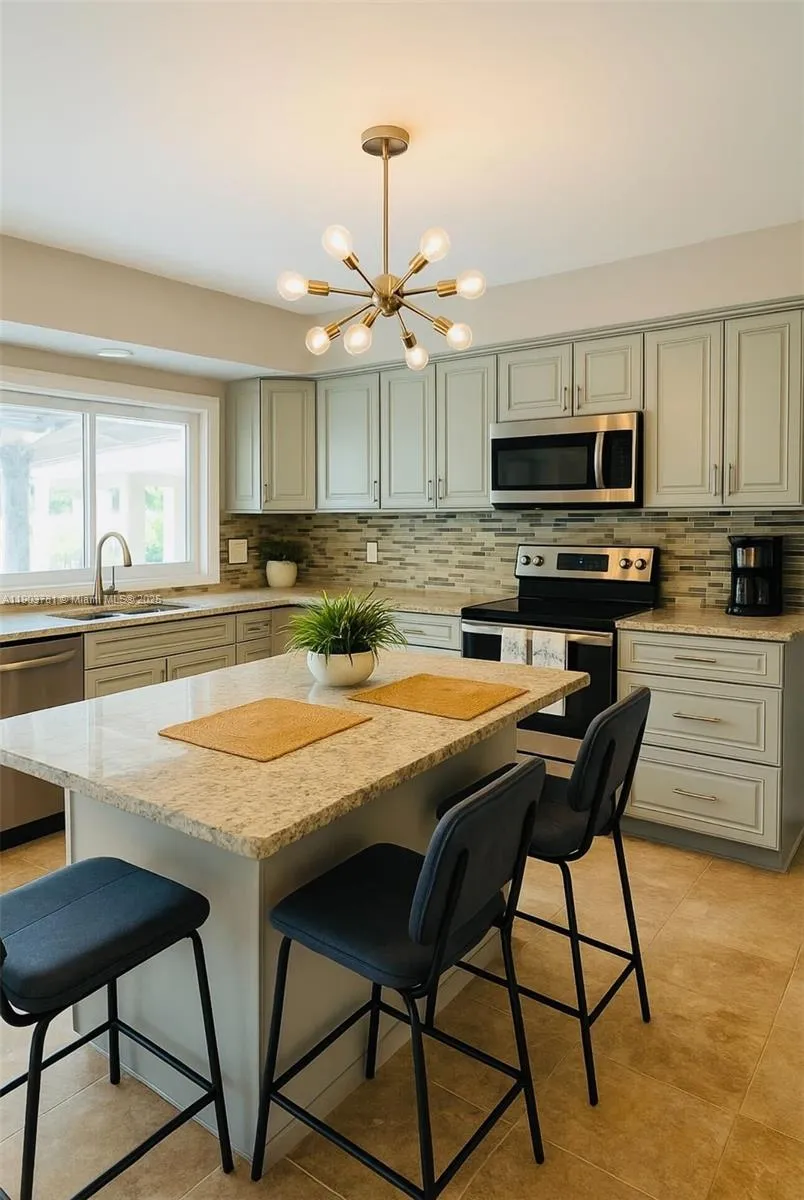 6391 SW 34th St, Miramar FL 33023