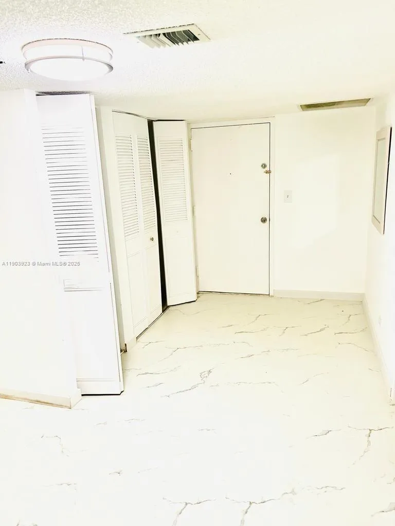 231 174th St # 3, Sunny Isles Beach FL 33160