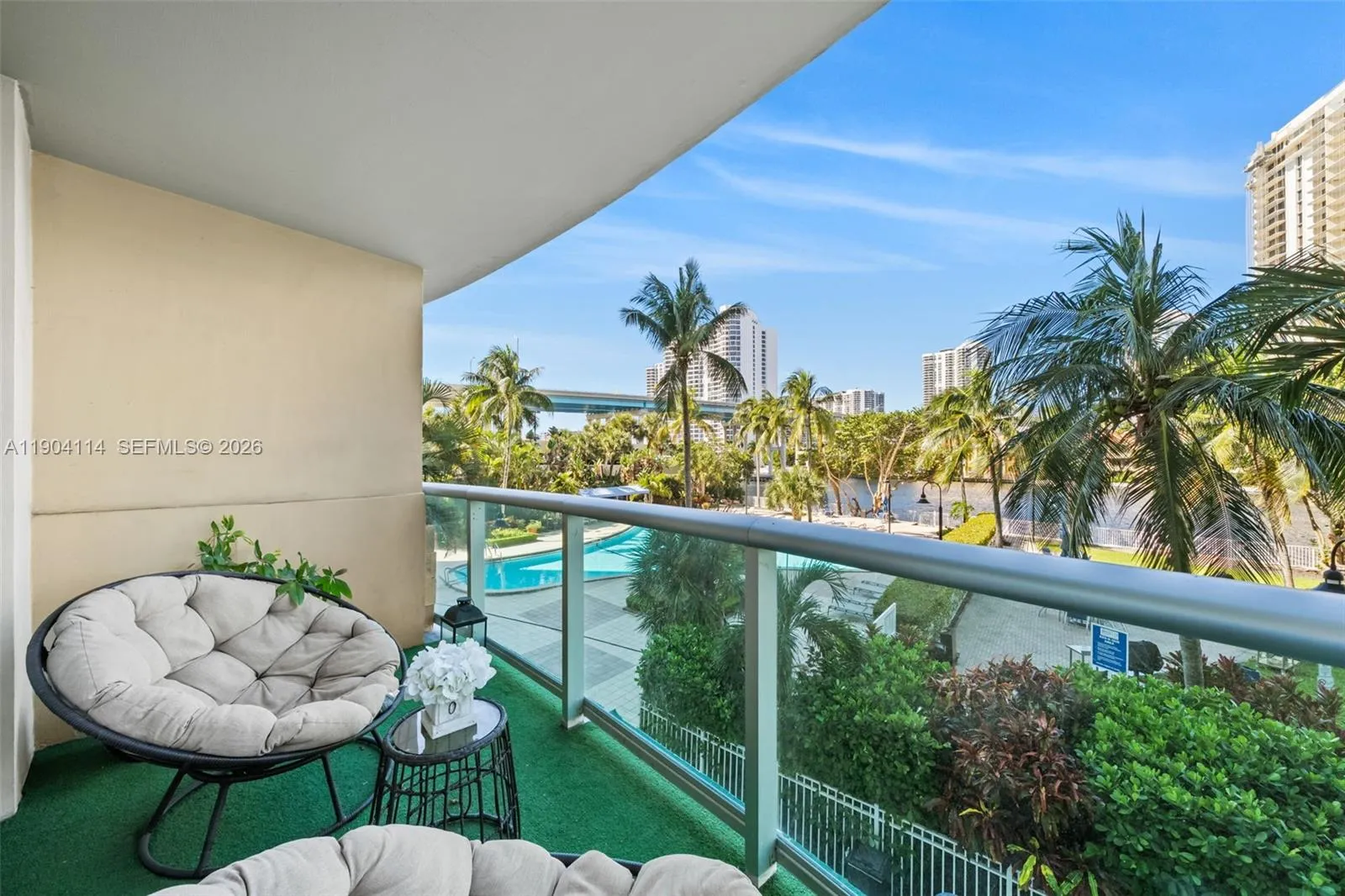 1 bedroom 1 bath for sale at 19390 Collins Ave # 209, Sunny Isles Beach FL 33160