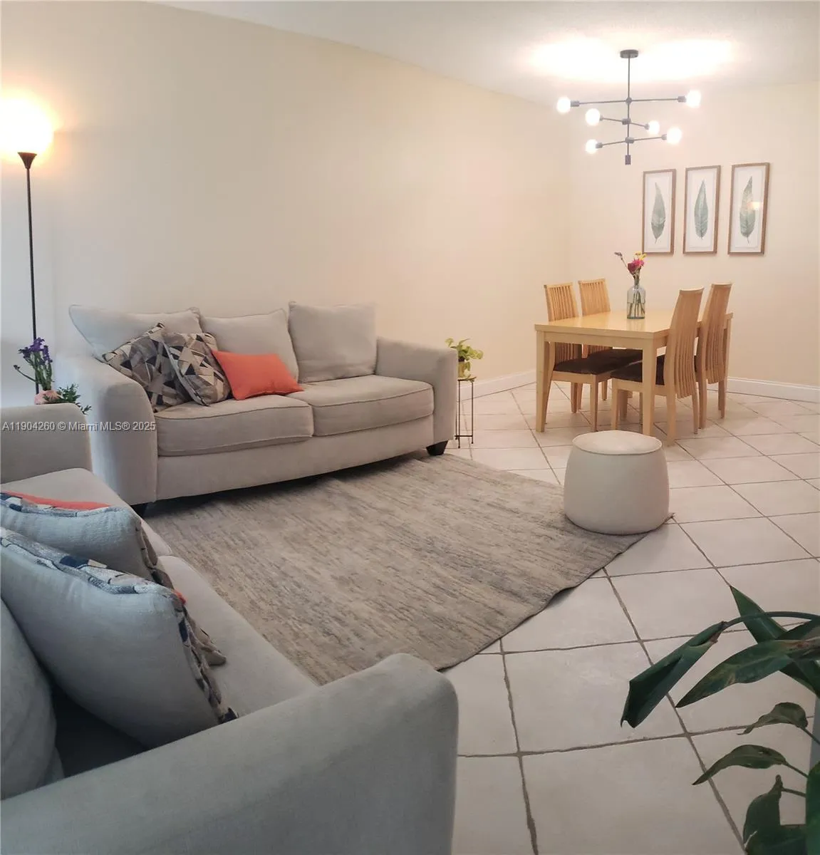 550 Oaks Ln # 202, Pompano Beach FL 33069