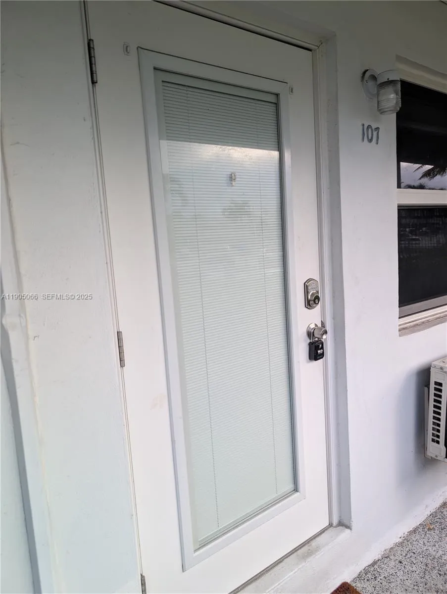 801 Atlantic Shores Blvd # 107, Hallandale Beach FL 33009