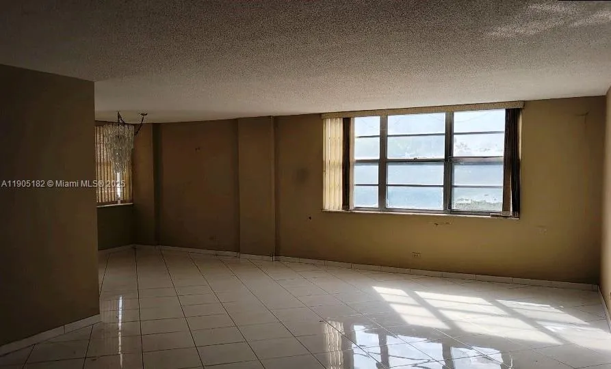250 174th St # 317, Sunny Isles Beach FL 33160
