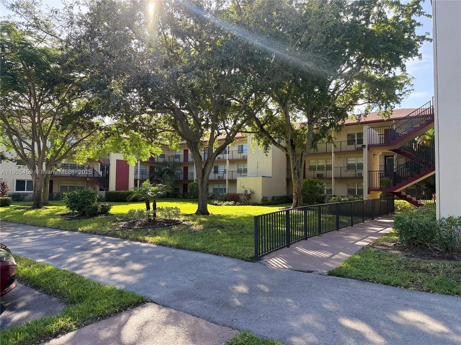1 bedroom 1 bath for sale at 13300 SW 1st St # 109O, Pembroke Pines FL 33027