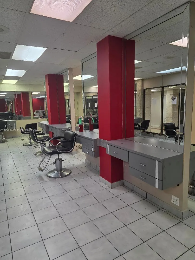 1980 S Ocean Dr # L1, Hallandale Beach FL 33009