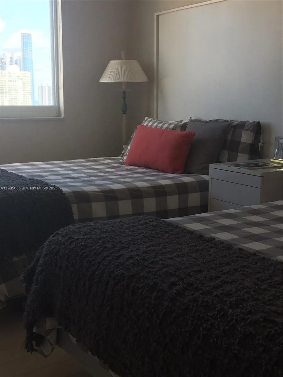 500 Bayview Dr # 2031, Sunny Isles Beach FL 33160