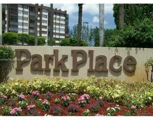 2 bedroom 2 bath for sale at 1100 Saint Charles Pl, Pembroke Pines FL 33026